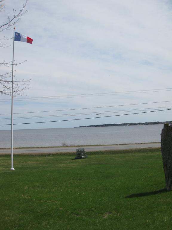 Auberge Vue D'La Dune - Dune View Inn Bouctouche Exterior foto